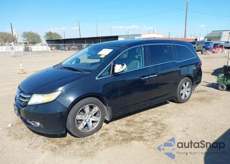 2015 Honda Odyssey Touring/Touring Elite z USA, uszkodzony, nr VIN 5FNRL5H96FB062463